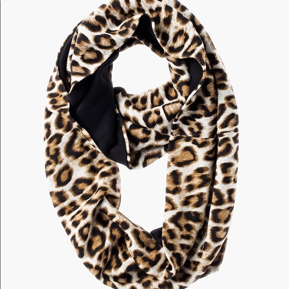 Leopard-Black Reversible Infinity Scarf - Picture 3 of 8